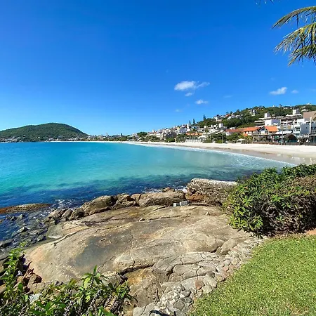Apto NOVO, com piscina, 250m da praia-3